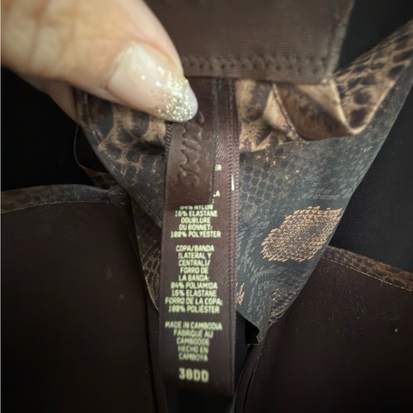 SKIMS Brown and Black Snake Print Bra size 38DD - Picture 2 of 2